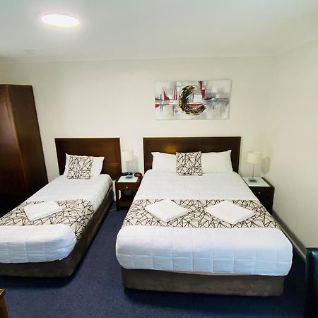 Colonial Lodge Motor Inn Yass Eksteriør bilde