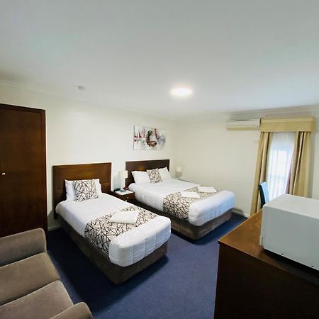 Colonial Lodge Motor Inn Yass Eksteriør bilde