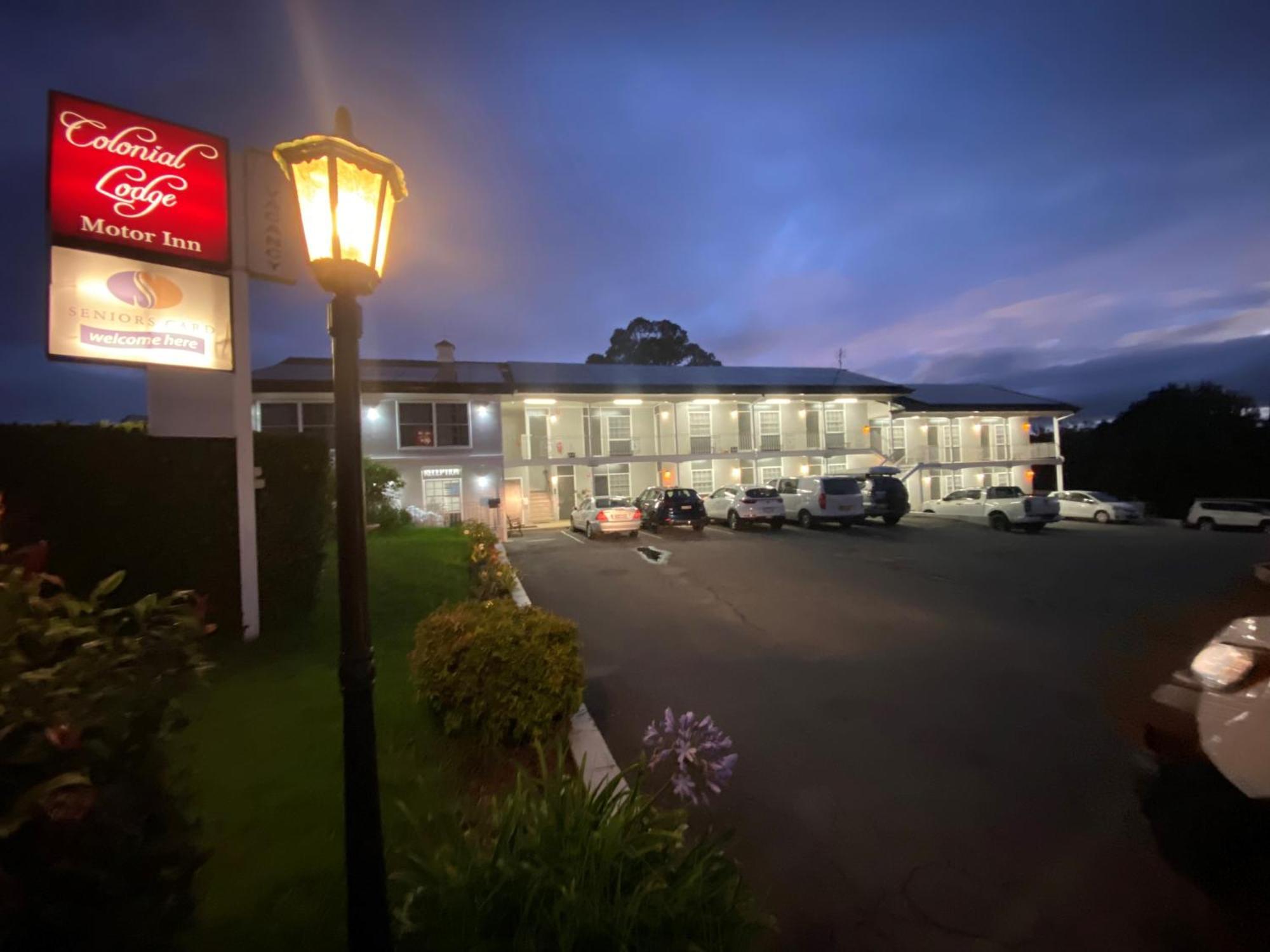 Colonial Lodge Motor Inn Yass Eksteriør bilde