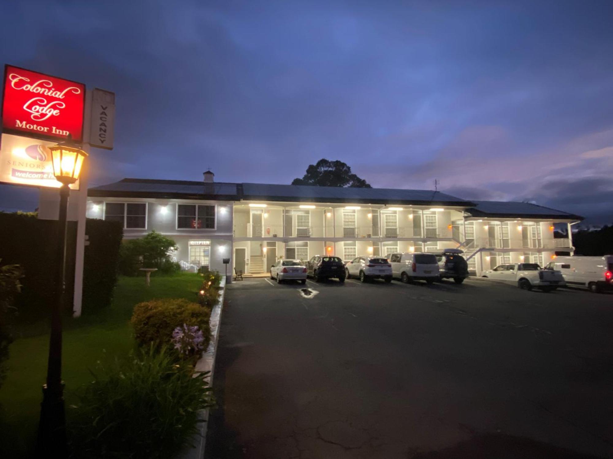 Colonial Lodge Motor Inn Yass Eksteriør bilde
