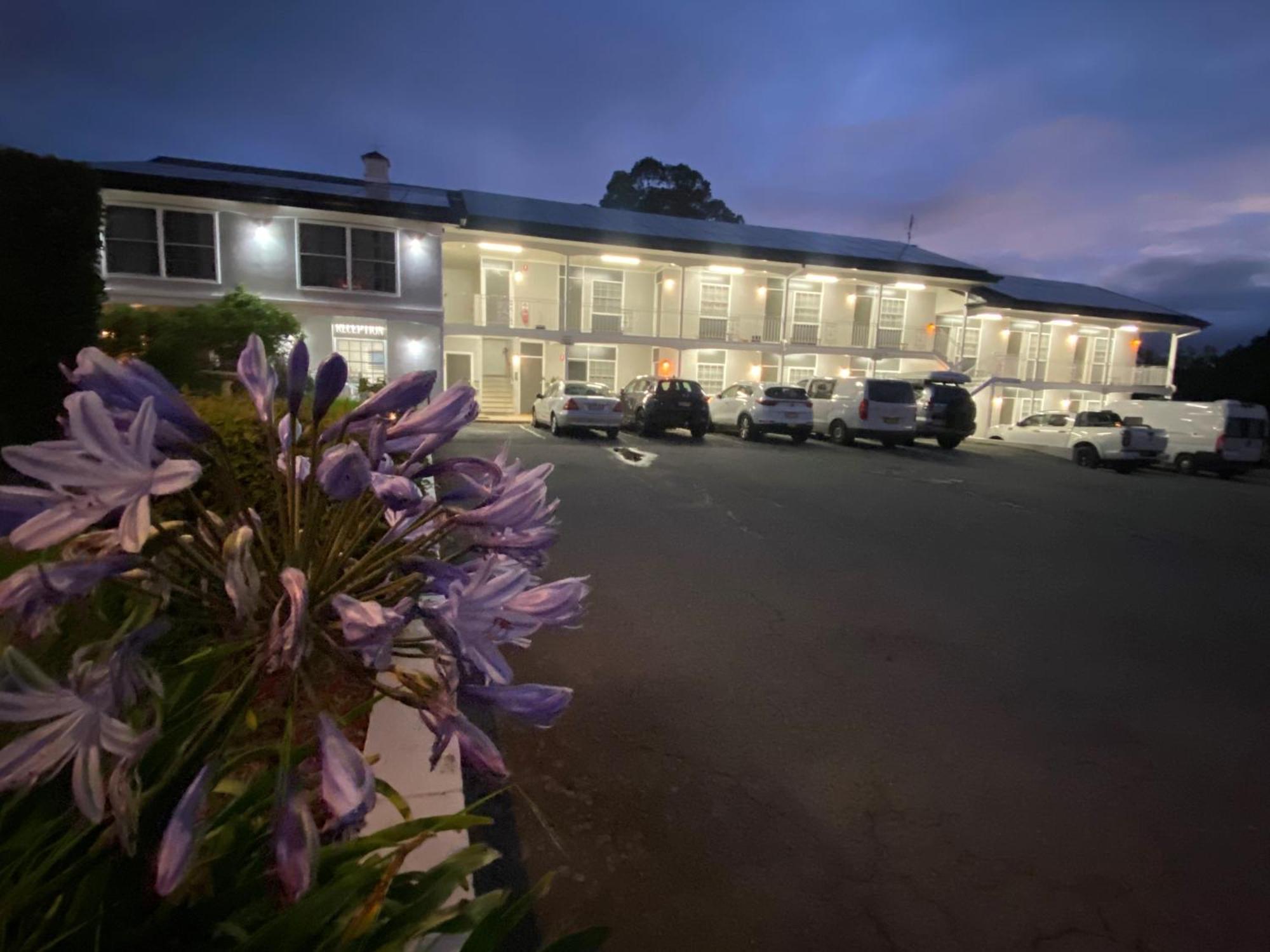 Colonial Lodge Motor Inn Yass Eksteriør bilde