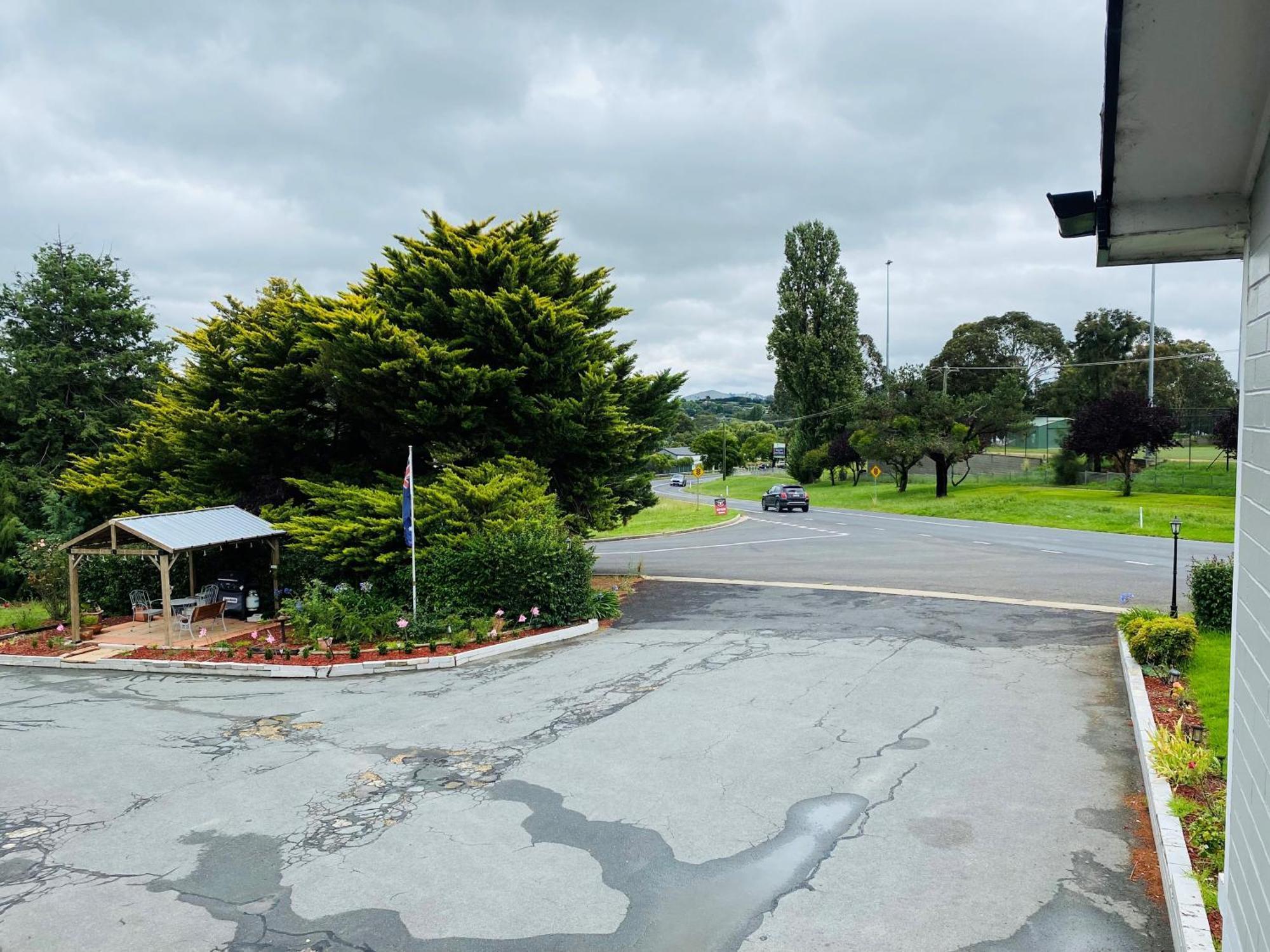 Colonial Lodge Motor Inn Yass Eksteriør bilde