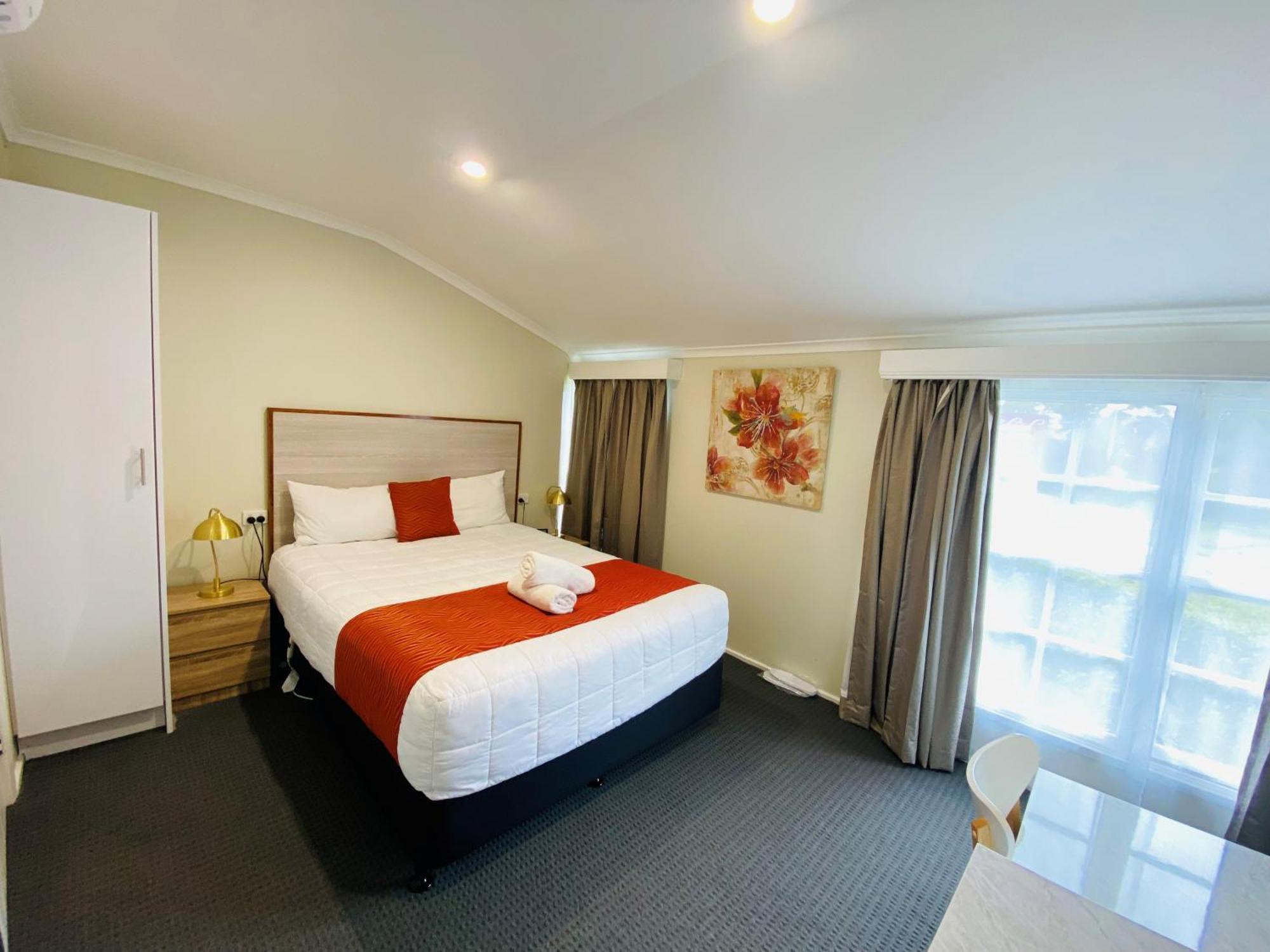 Colonial Lodge Motor Inn Yass Eksteriør bilde