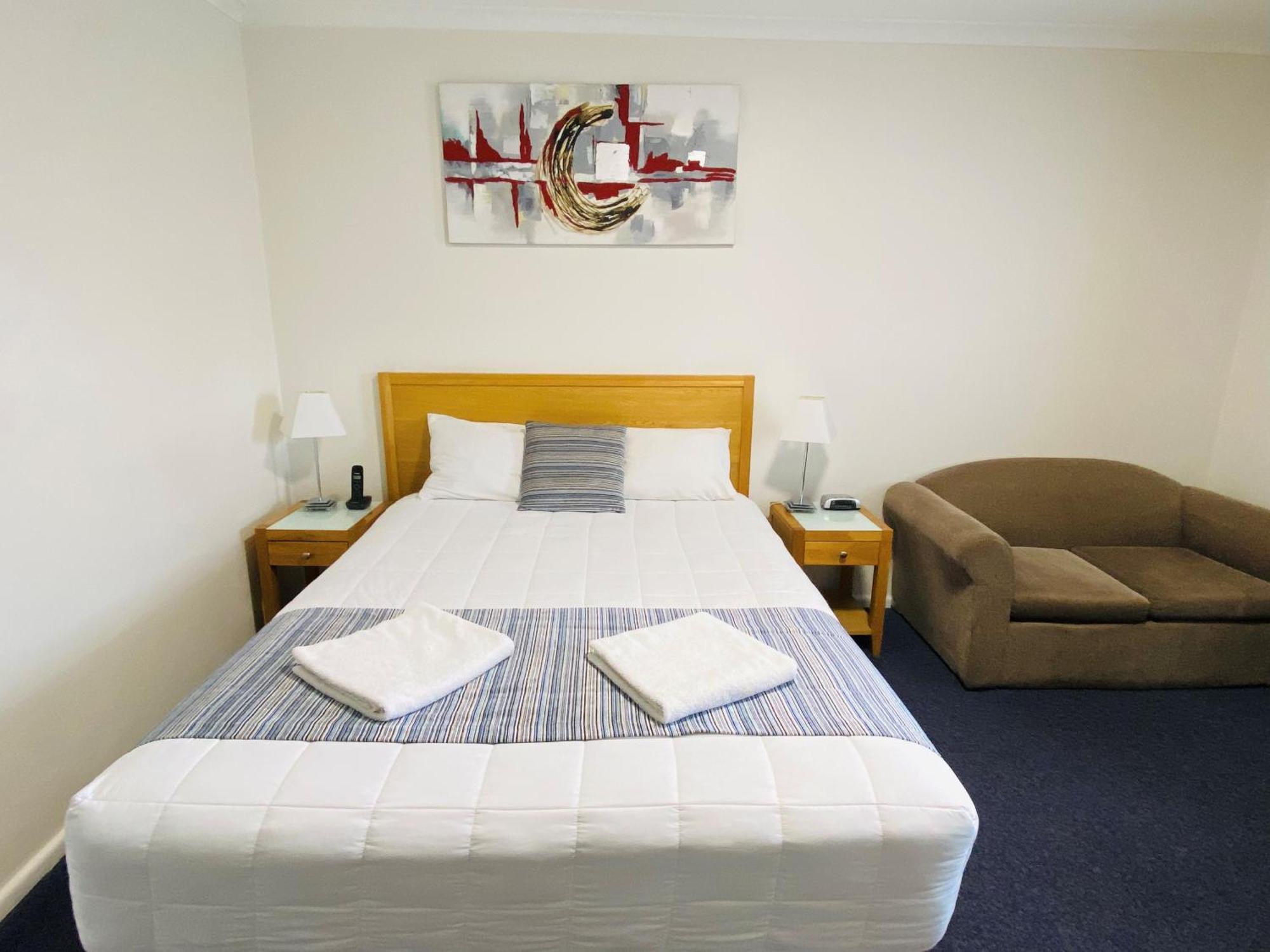 Colonial Lodge Motor Inn Yass Eksteriør bilde