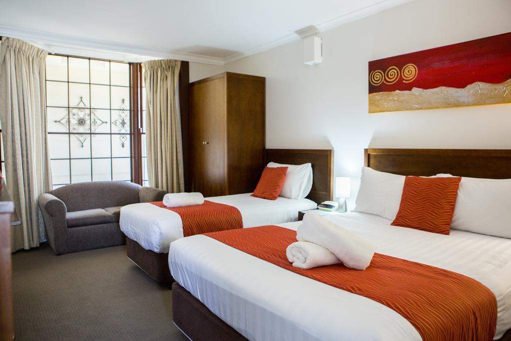 Colonial Lodge Motor Inn Yass Eksteriør bilde