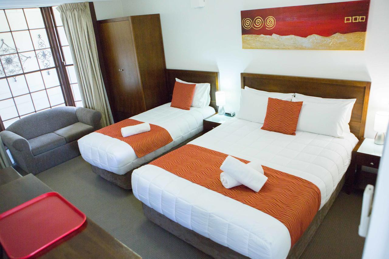 Colonial Lodge Motor Inn Yass Eksteriør bilde