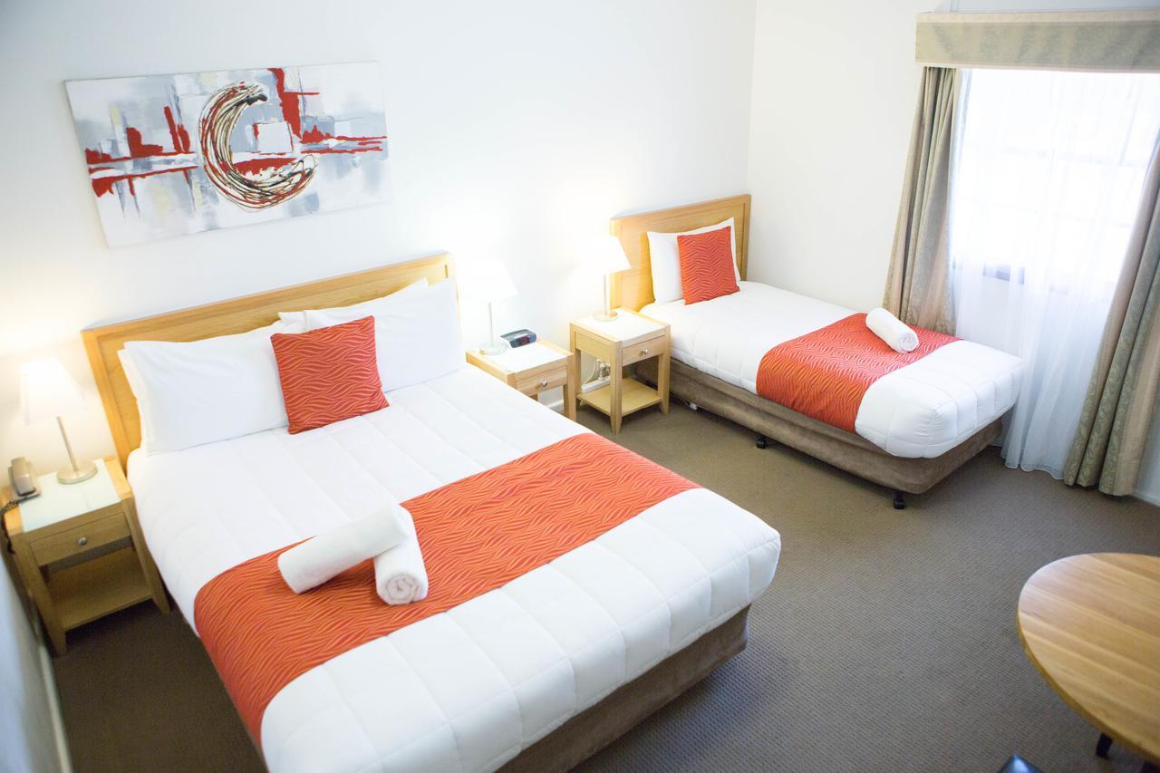 Colonial Lodge Motor Inn Yass Eksteriør bilde